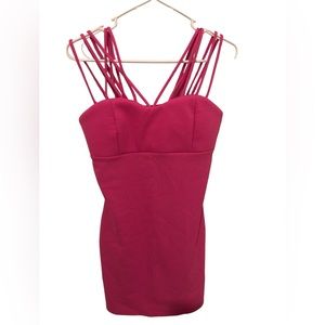 Vijo Couture like new Pink Mini Dress with strap detail med sweetheart neckline